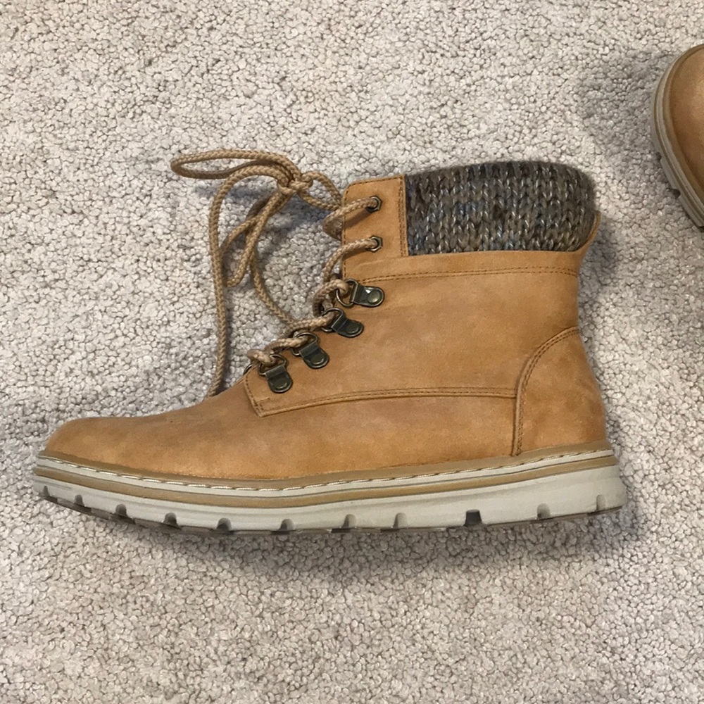 Sonoma boots